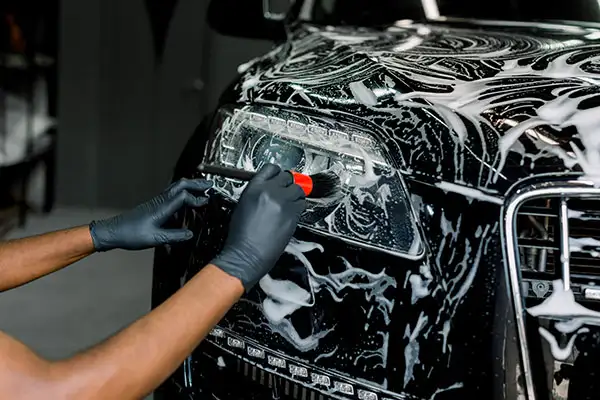 AdobeStock 397247724 detailing cho xe ô tô