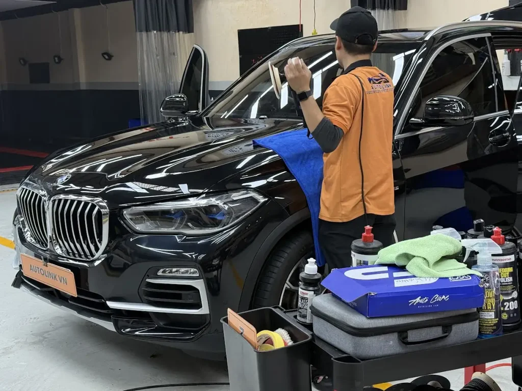 Dịch vụ chăm sóc xe ô tô