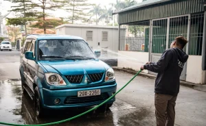 Rửa xe tại nhà