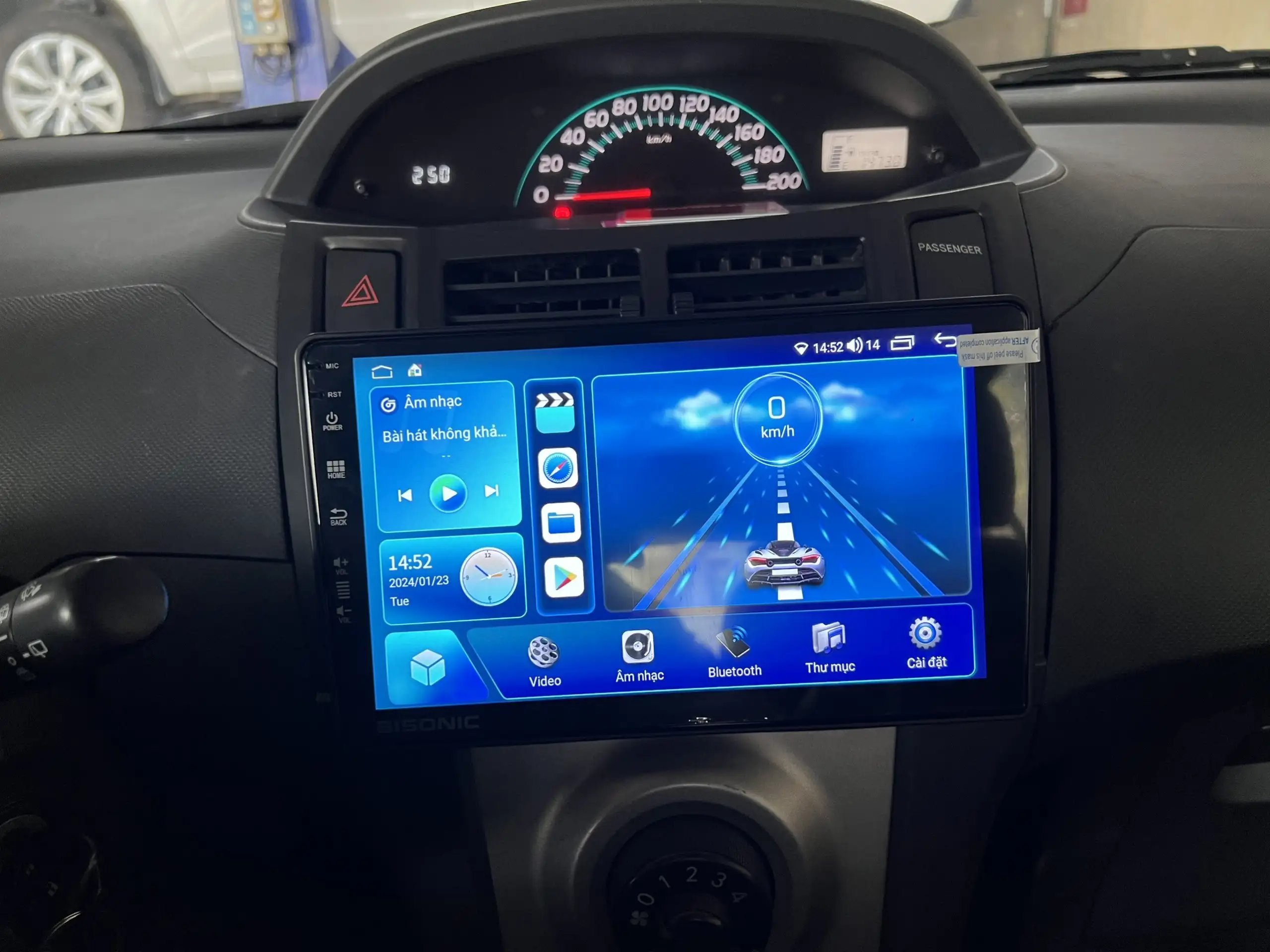 Màn hình android Bisonic G8 New