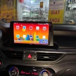 Màn hình ô tô Santek S600