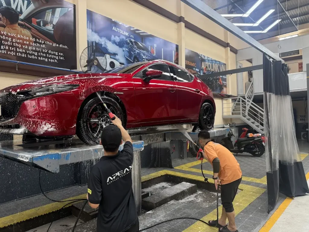 rửa xe chuyên nghiệp tại autolink Việt nam