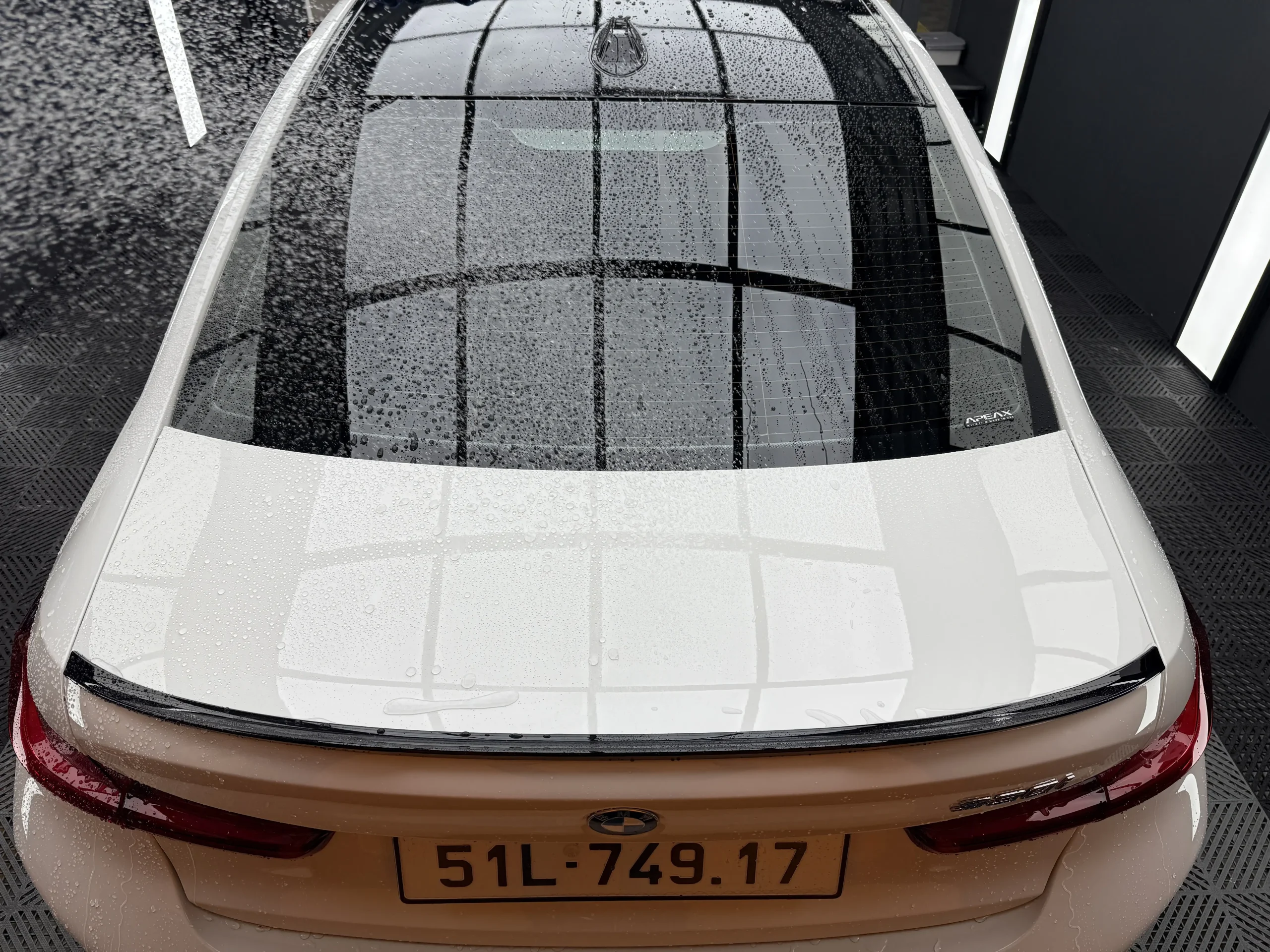 Rửa xe phủ ceramic