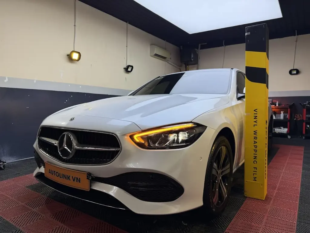 Dán wrap Teckwrap đổi màu cho xe Mercedes C200