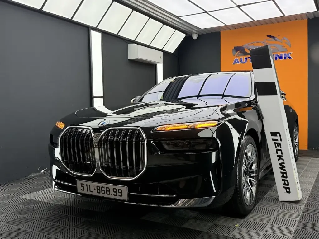 Giải pháp nâng cấp xe BMW 735i với phim TeckWrap S75