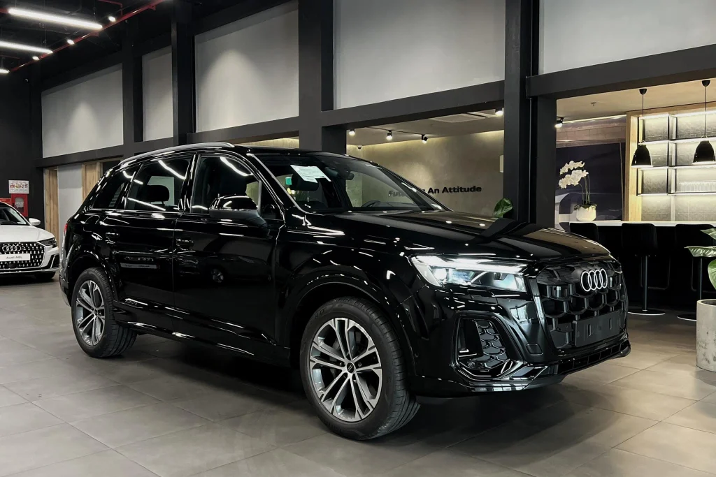 Dịch vụ dán phim cách nhiệt cho xe Audi Q7