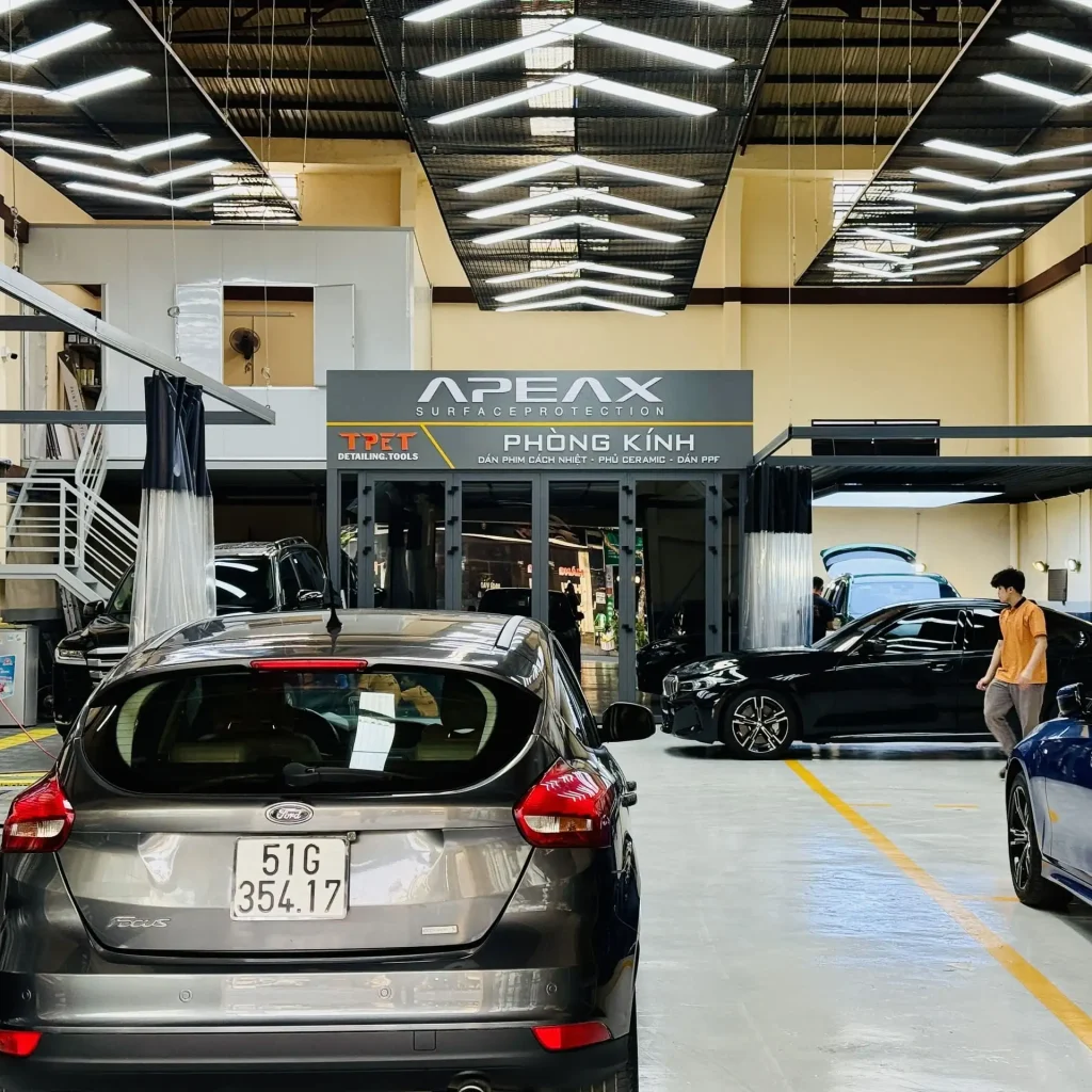 Không gian showroom tại Autolink Việt Nam