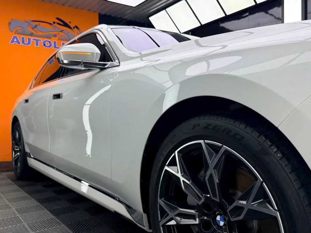 Dán PPF Teckwrap cho sườn xe BMW 735i Dán PPF Teckwrap cho sườn xe BMW 735i