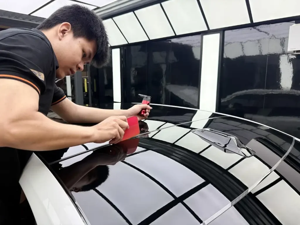 Quy trình dán PPF Teckwrap S75+ cho trần xe BMW Series 7