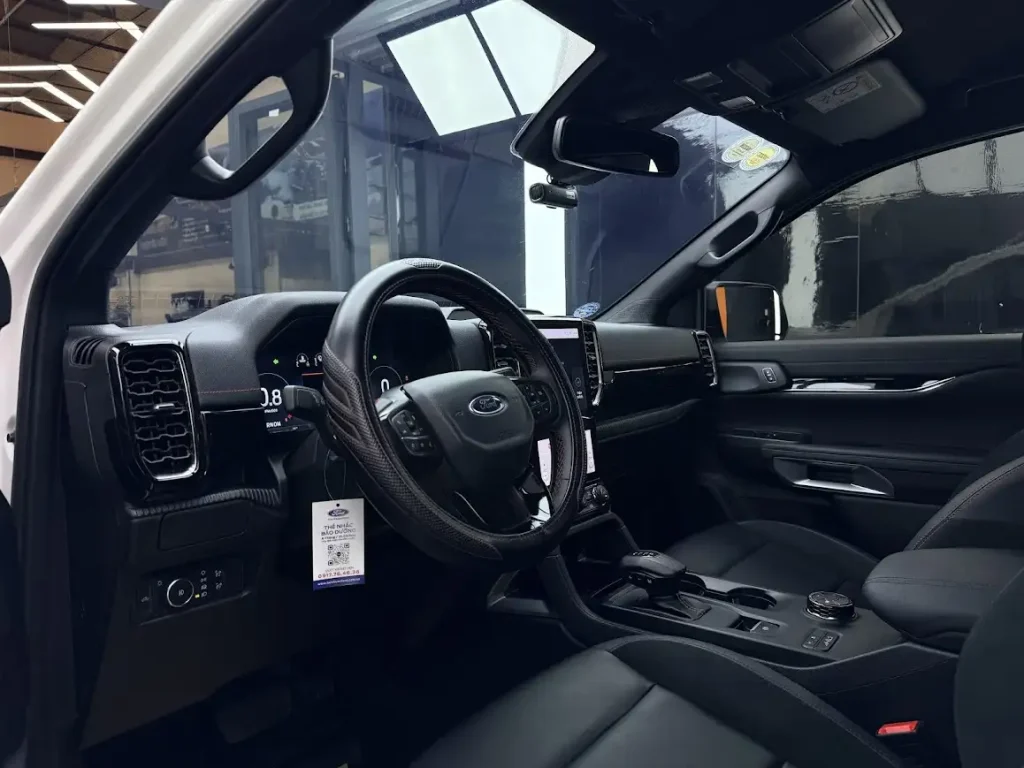 Dán PPF Teckwrap cho nội thất xe FORD STORMTRAK
