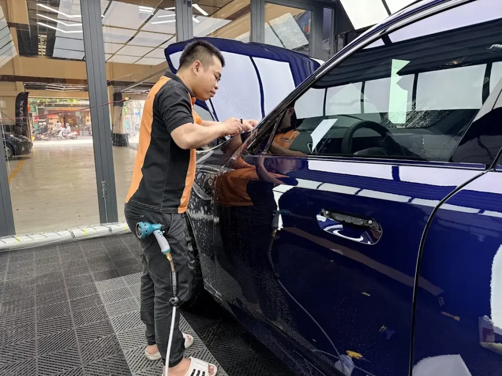 Dán PPF Teckwrap cho xe BMW