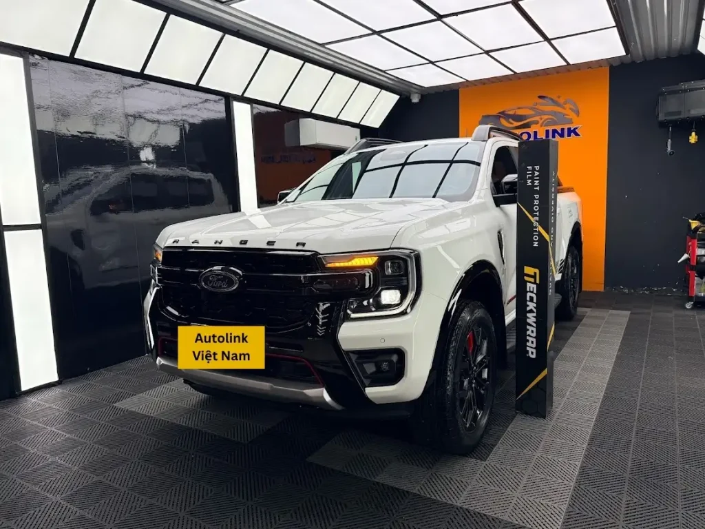 Dán PPF Teckwrap cho xe FORD STORMTRAK