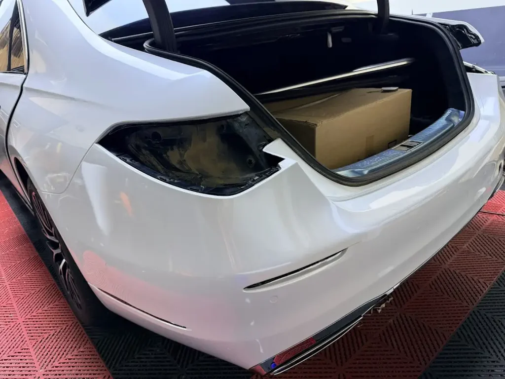 Dán đổi màu cốp xe Mercedes S450