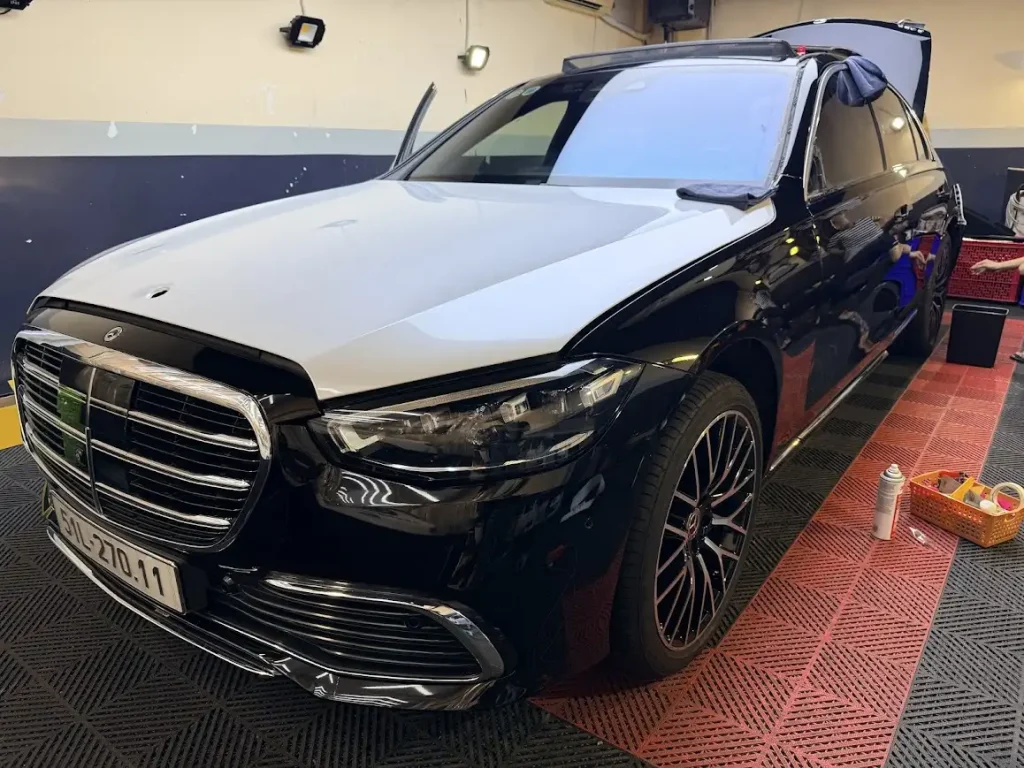 Quy trình dán wrap đổi màu ô tô tại Autolink