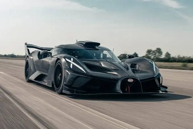 Dán wrap đổi màu carbon cho ô tô