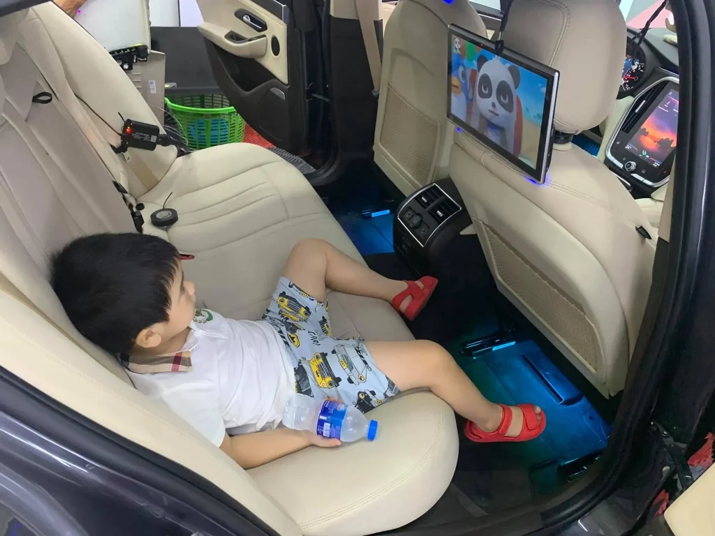 Lợi ích của màn hình gối đầu ô tô Lợi ích của màn hình gối đầu ô tô