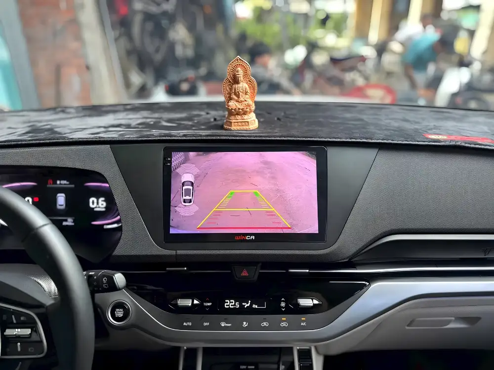 Tích hợp camera lùi Tích hợp camera lùi