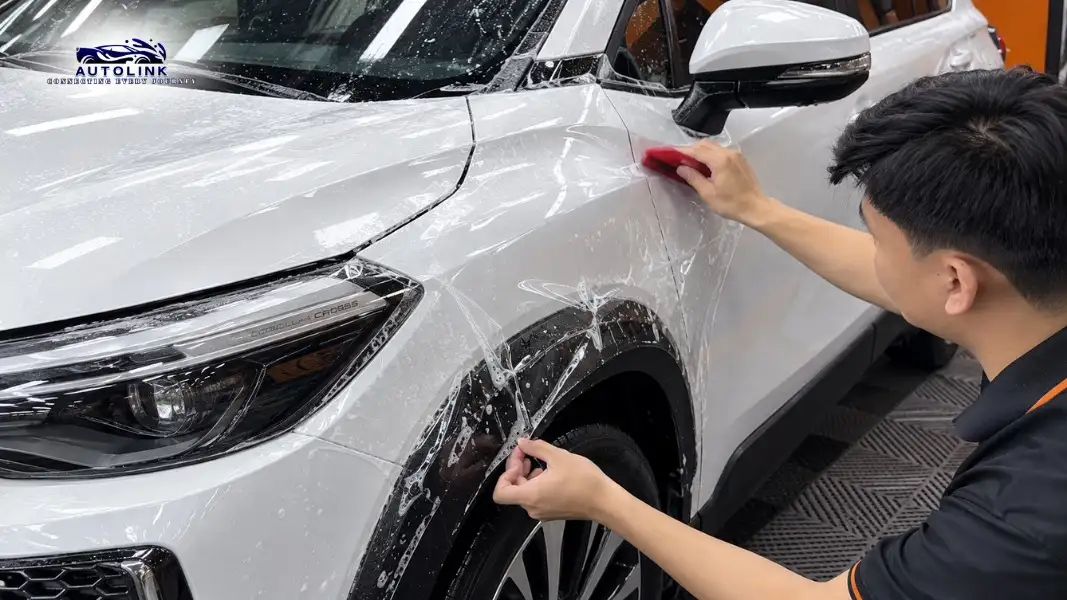 Có nên dán PPF toàn xe hay chỉ dán những vị trí dễ trầy xước Có nên dán PPF toàn xe hay chỉ dán những vị trí dễ trầy xước