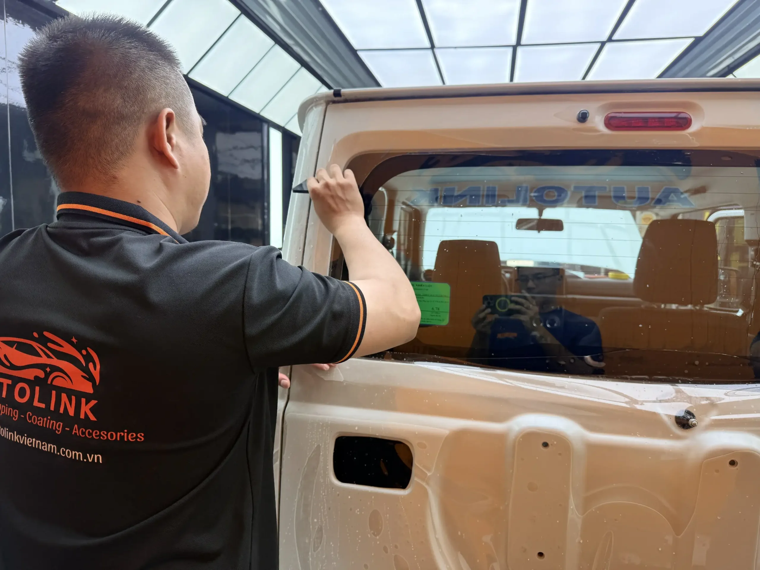 Dán PPF Teckwrap Suzuki Jimny - Tỉa mép kính Dán PPF Teckwrap Suzuki Jimny - Tỉa mép kính