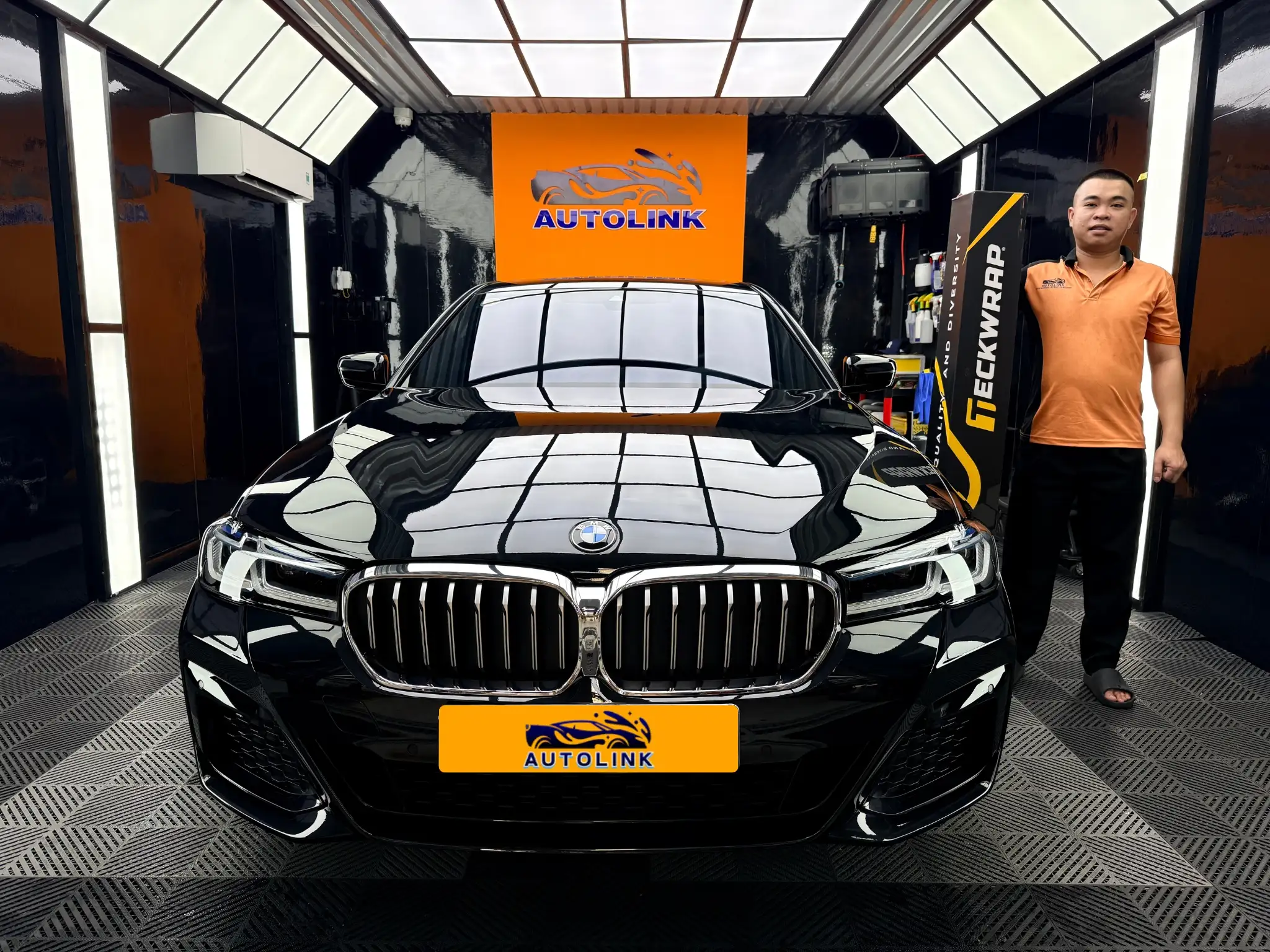 Đèn pha BMW Laser và cản trước M Sport dán PPF Teckwrap G75 Đèn pha BMW Laser và cản trước M Sport dán PPF Teckwrap G75